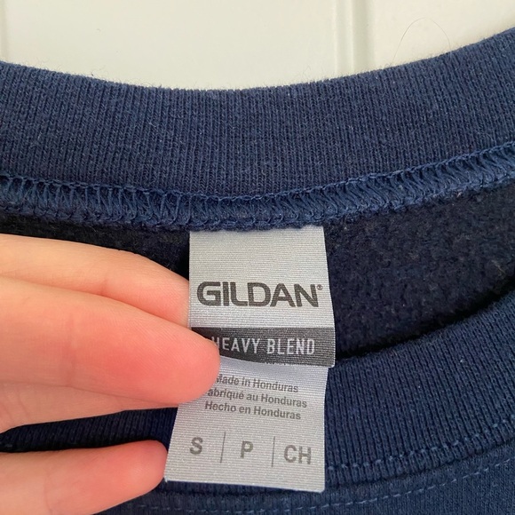 Gildan‎ adult graphic crewneck — small - Picture 3 of 6